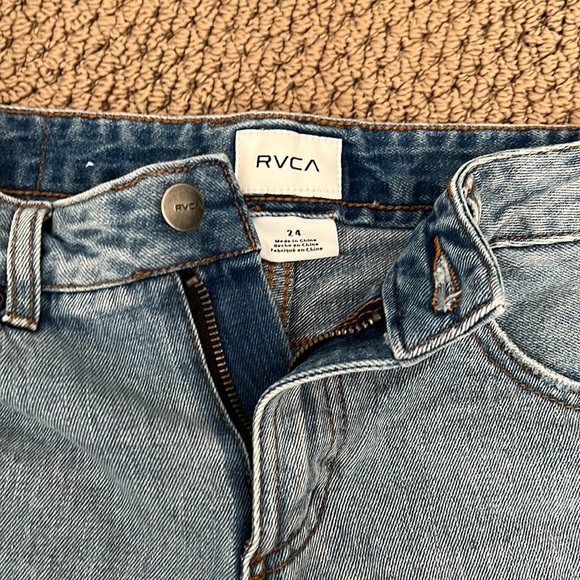 RVCA distressed shorts - Picture 8 of 8